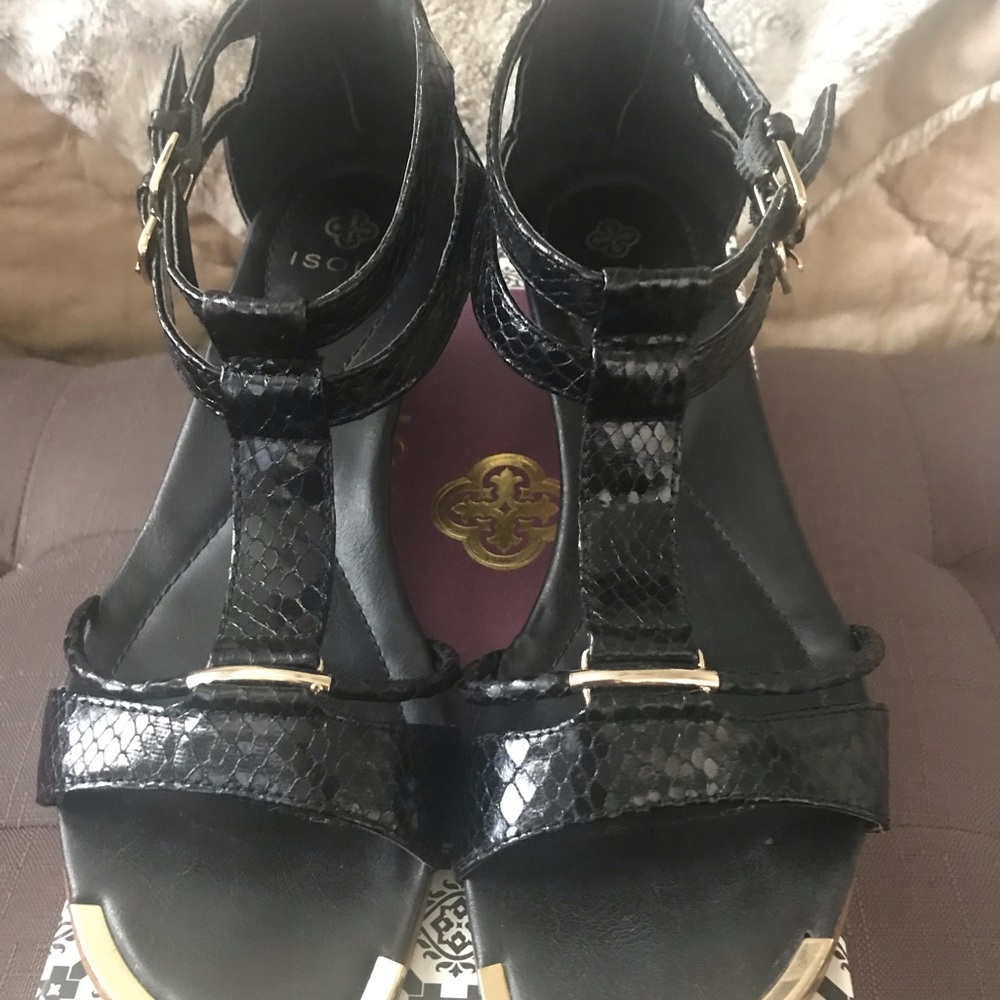 Isola leather sandal